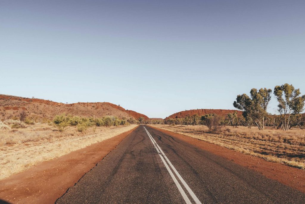 travelinyourarms-flying-to-the-middle-of-australia-alice-springs